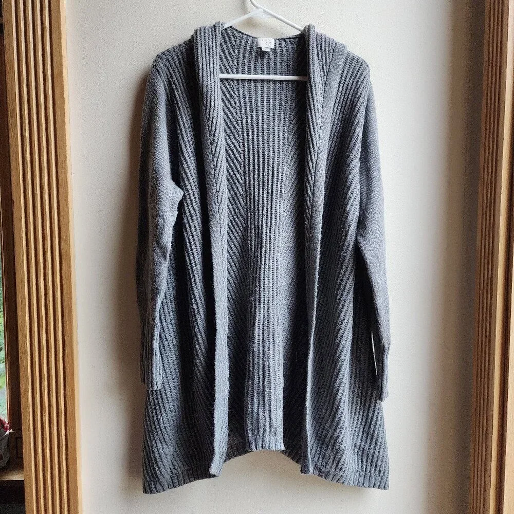A New Day Gray Open Cardigan Size Medium